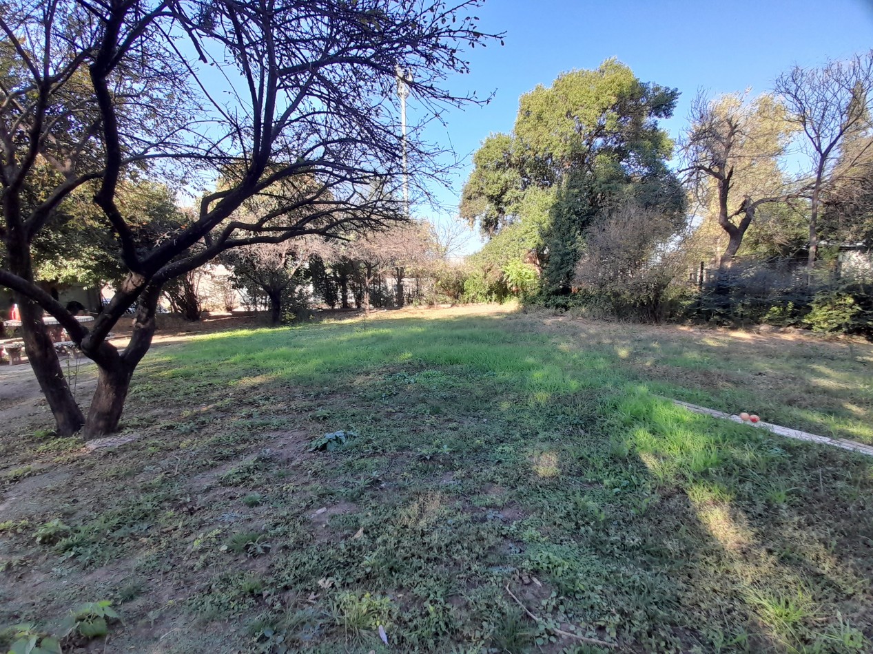 ESTACION FLORES: A METROS CIRCUNVALACION VENDO 2 LOTES DE 250 M2 C/U (INDIVIDUALMENTE O EL PAR)