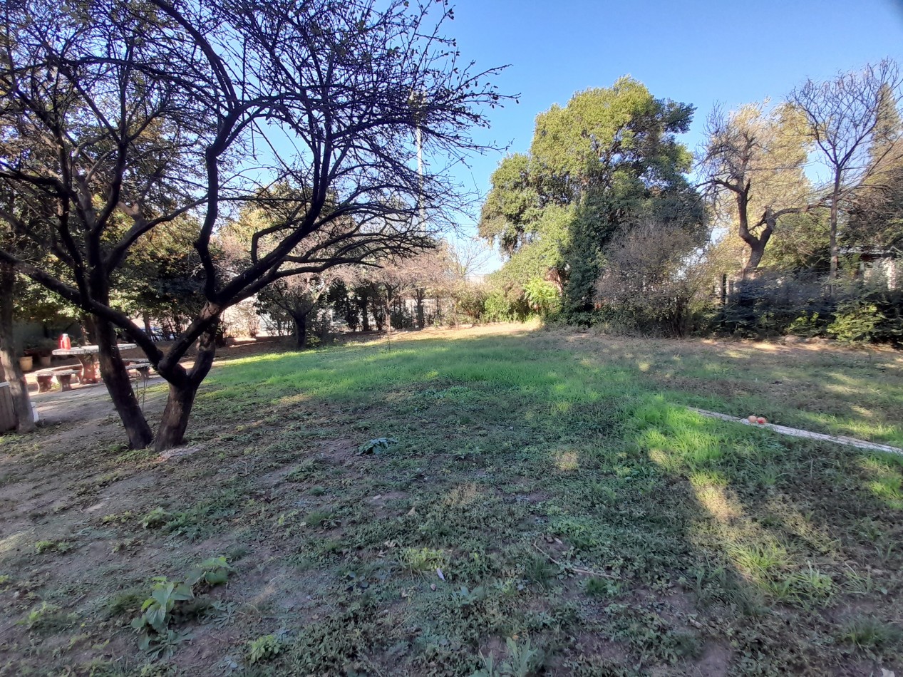 ESTACION FLORES: A METROS CIRCUNVALACION VENDO 2 LOTES DE 250 M2 C/U (INDIVIDUALMENTE O EL PAR)