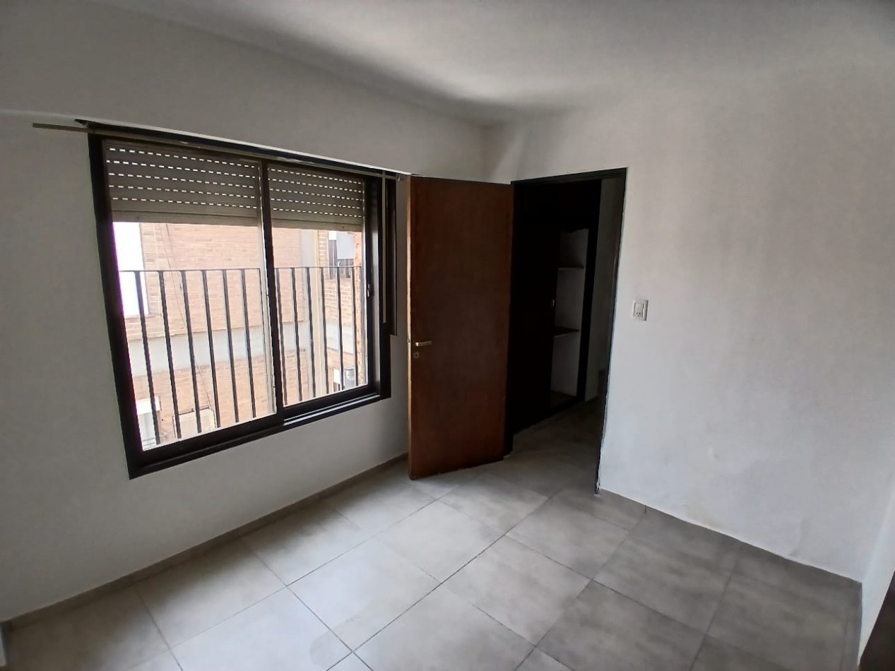 CENTRO: VENDO DEPTO DE 1 DORMITORIO (INTERNO), ENTRE CAÑADA Y FRAGUEIRO (FRENTE SUPER BUENOS DIAS) CON RENTA