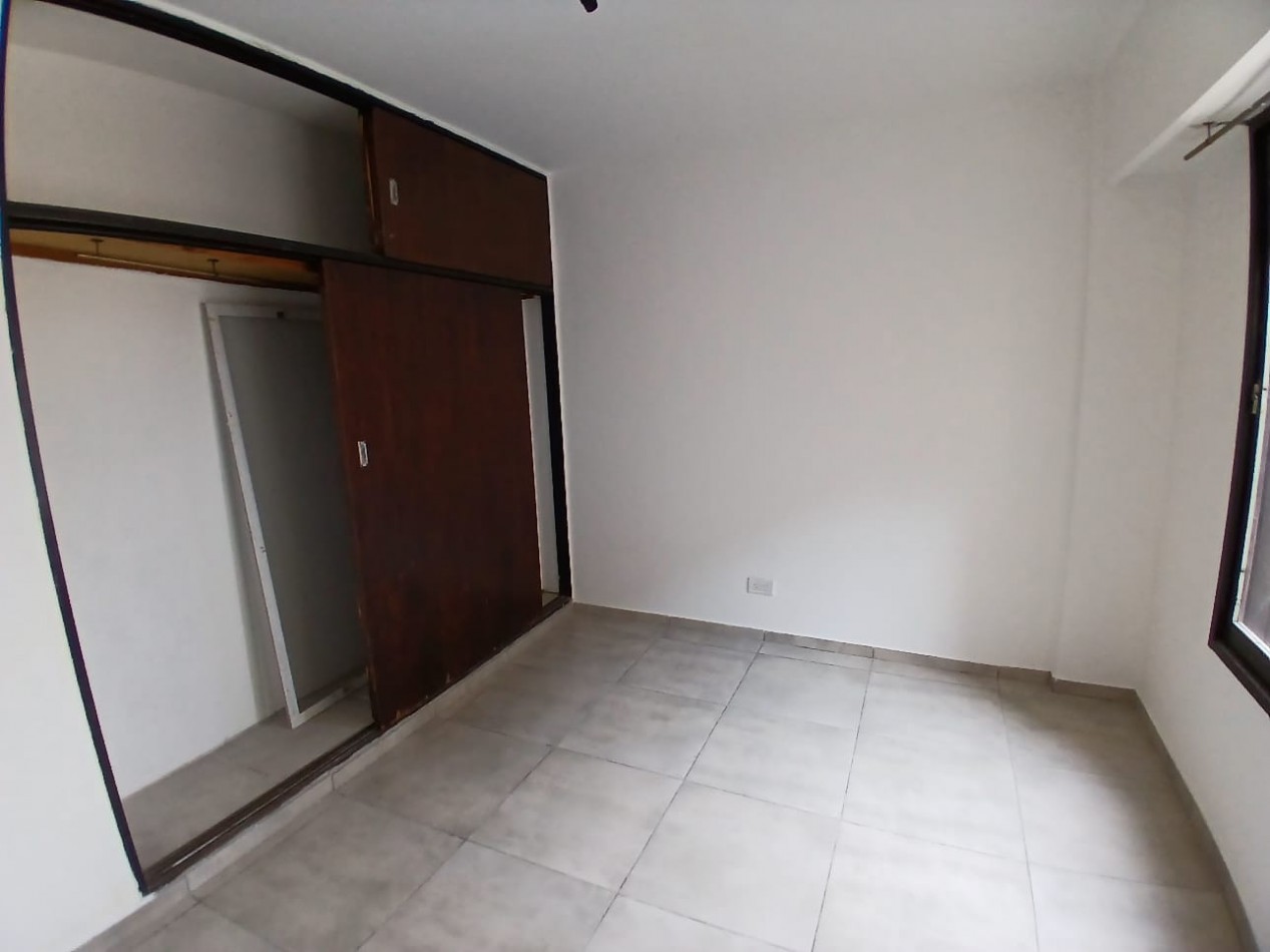 CENTRO: VENDO DEPTO DE 1 DORMITORIO (INTERNO), ENTRE CAÑADA Y FRAGUEIRO (FRENTE SUPER BUENOS DIAS) CON RENTA