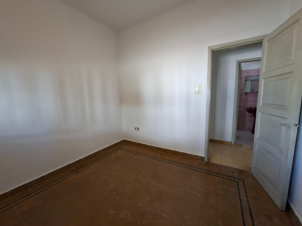 AVDA ALEM: ALQUILO CASA ESQUINA DE 3 DORMITORIOS (MEJOR ZONA)