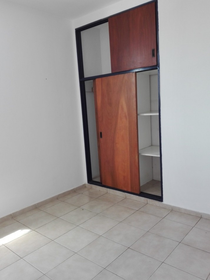B° VILLA ADELA: ALQUILO DEPTO 3 DORMITORIOS DETRAS DEL CPC RUTA 20