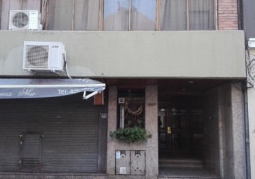 CENTRO: VENDO DEPTO DE 1 DORMITORIO (INTERNO), ENTRE CAÑADA Y FRAGUEIRO (FRENTE SUPER BUENOS DIAS) CON RENTA