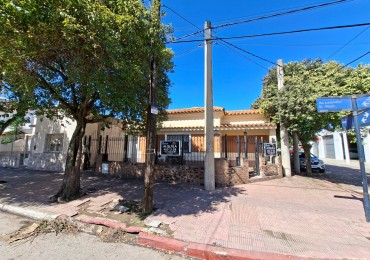 AVDA ALEM: ALQUILO CASA ESQUINA DE 3 DORMITORIOS (MEJOR ZONA)